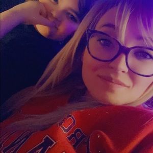 Meet your Posher, Cabria